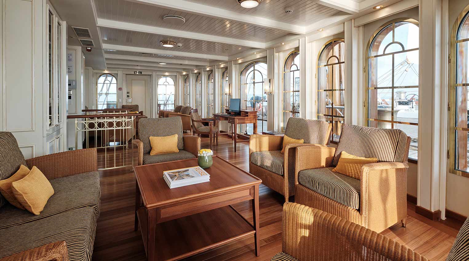 SeaCloud_Kreuzfahrten_SeaCloudSpirit_Bibliothek